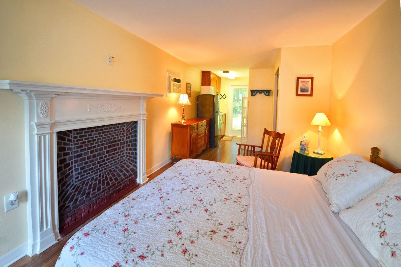 Farnsworth House Bed And Breakfast Mount Dora Bagian luar foto